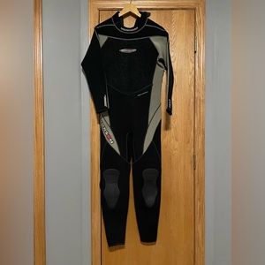 Womens Henderson wetsuit 3mm